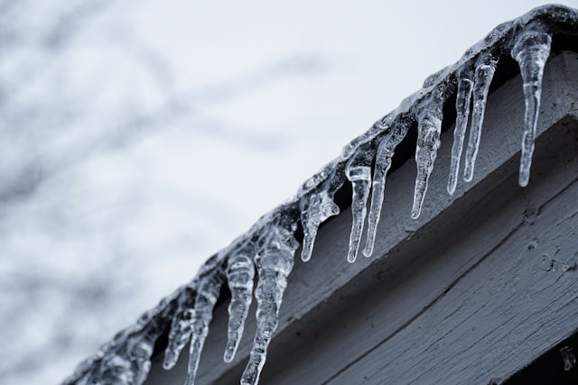 Lekkages nemen toe door combinatie van sneeuw, vorst en dooi